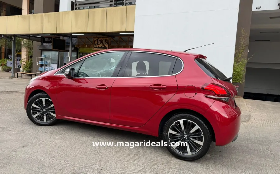 2018 Peugeot 208 moonroof in Kenya for Sale | Magari Deals