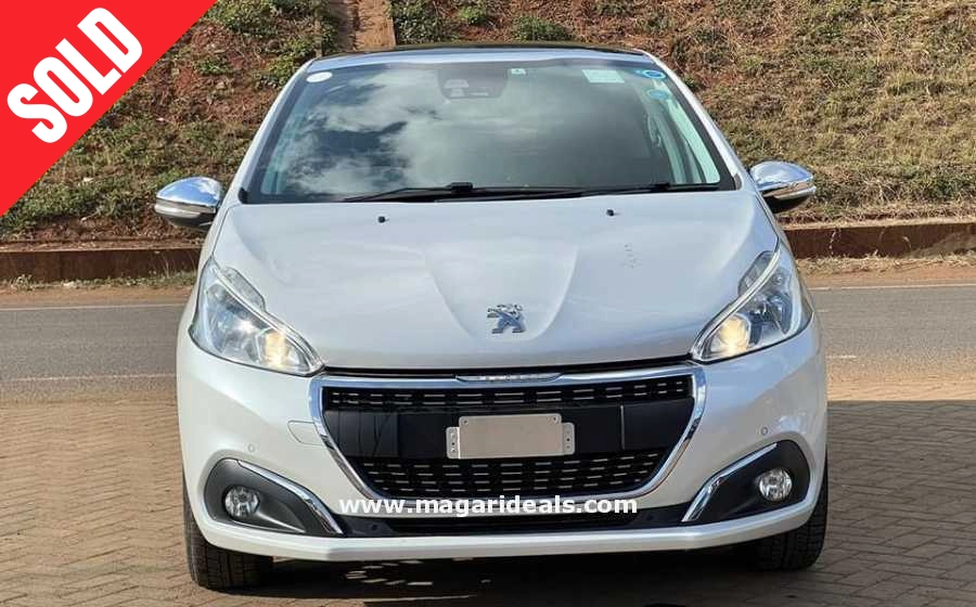 PEUGEOT 208 with MOONROOF for Sale | Best Buy